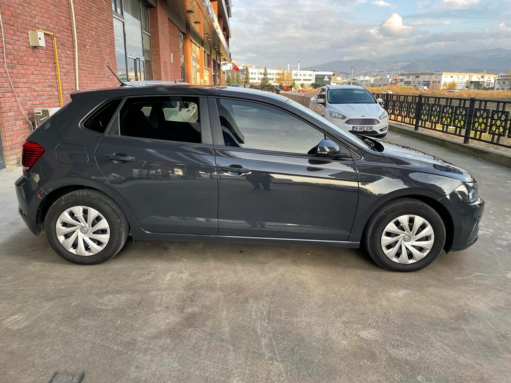 volkswagen polo grey
